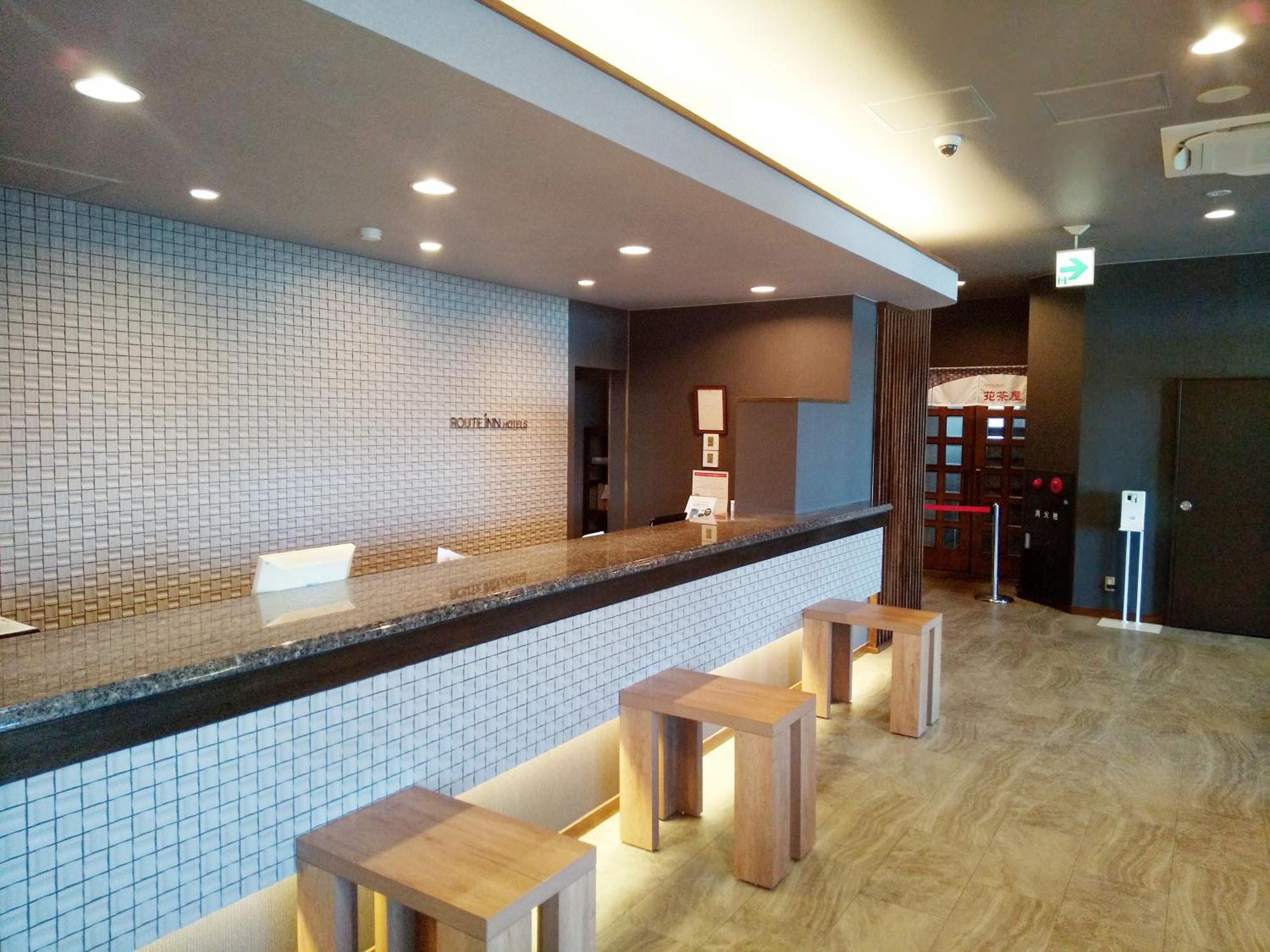 Hotel Route-Inn Gifukencho Minami Bagian luar foto
