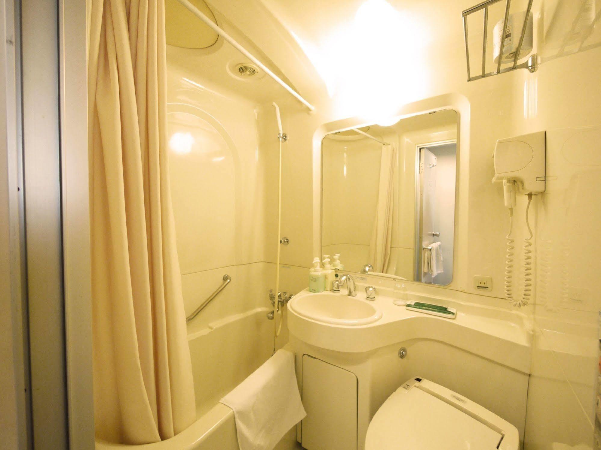 Hotel Route-Inn Gifukencho Minami Bagian luar foto