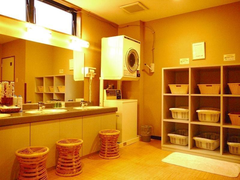 Hotel Route-Inn Gifukencho Minami Bagian luar foto