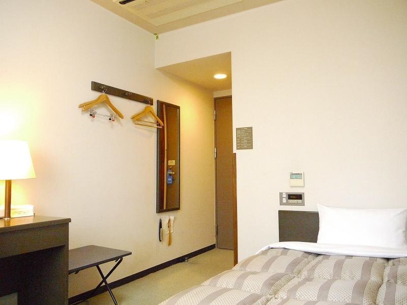 Hotel Route-Inn Gifukencho Minami Bagian luar foto